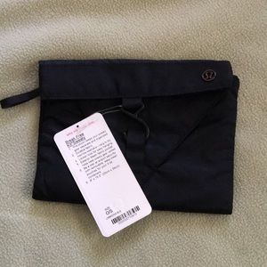 Lululemon Break Free Kit Sweaty pouch - Black
